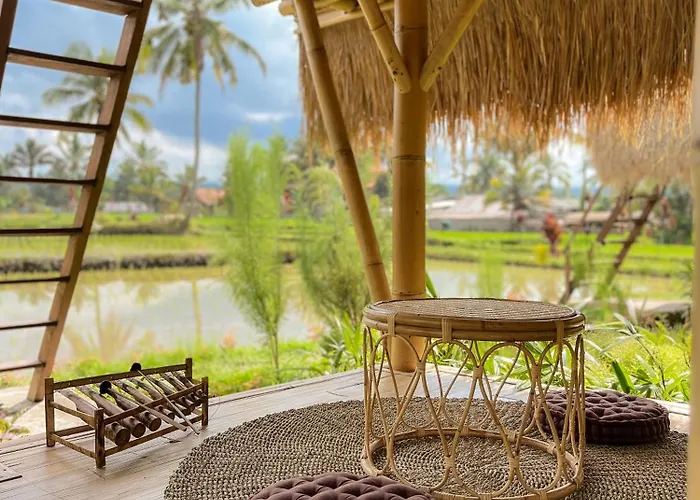 Kawig Bamboo House - Ricefield View, Eco Bamboo *