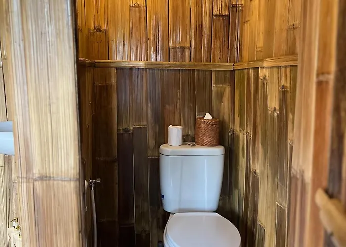 Ferienhaus Kawig Bamboo House - Ricefield View, Eco Bamboo Tampaksiring